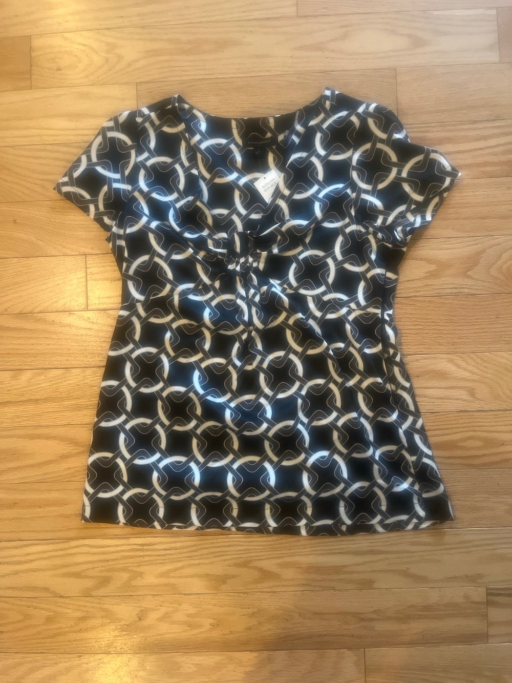 Banana Republic Black White Geometric Print Blouse Top Size Small NWT